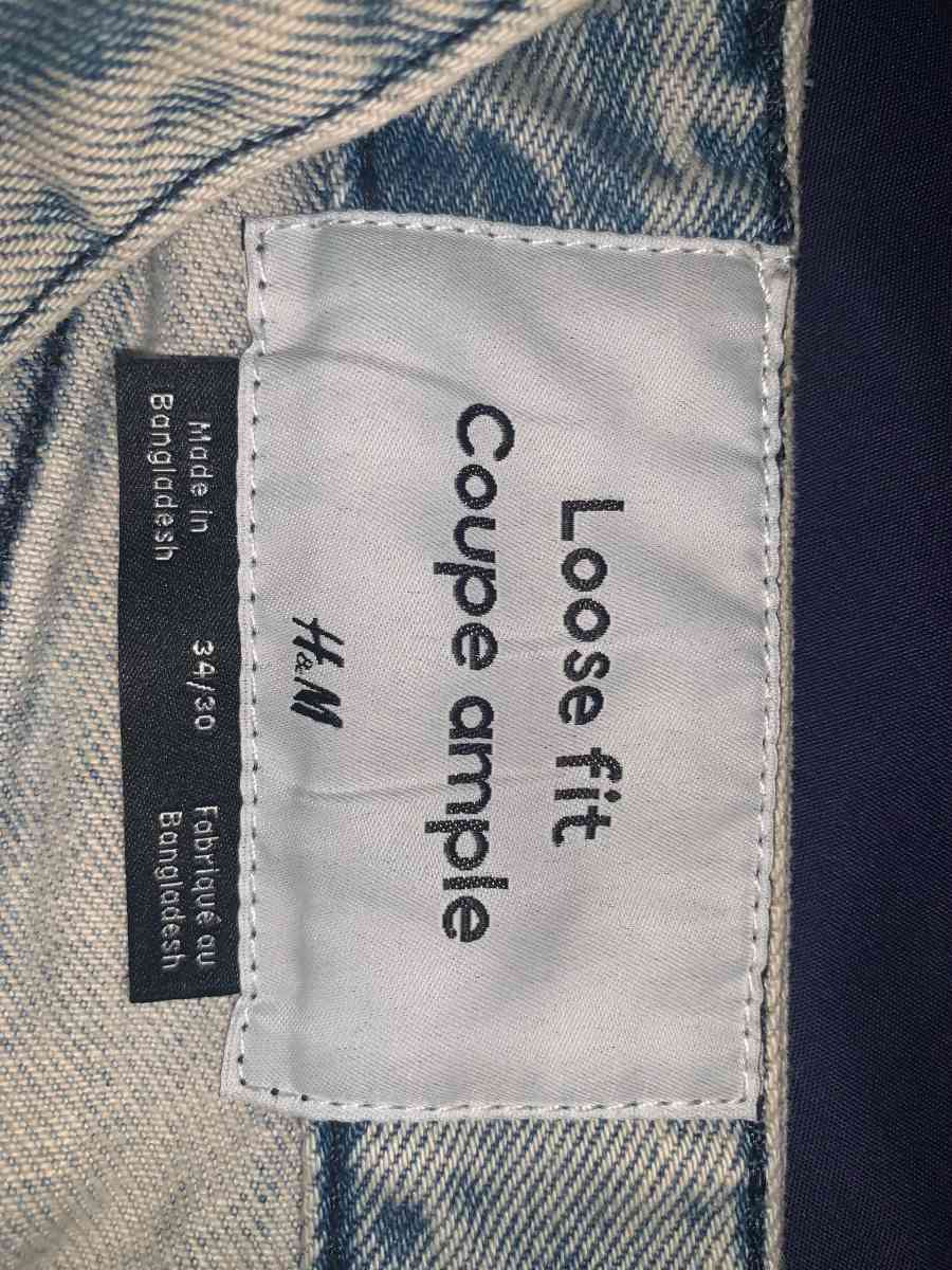 Blue Baggy Denim Jeans - Bakersfield, California - FleaMarketBay