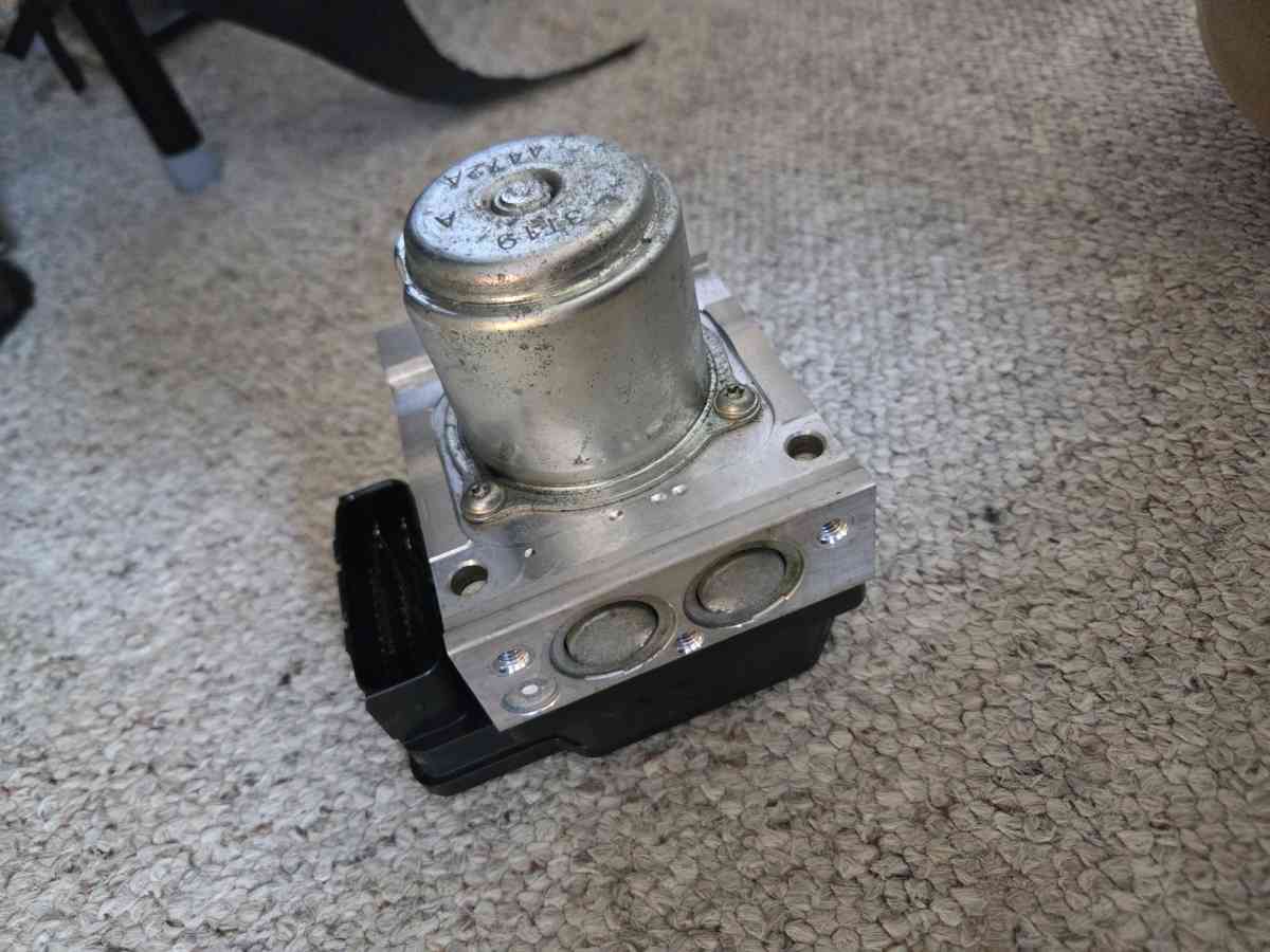 abs control module honda - Villa Park, Illinois