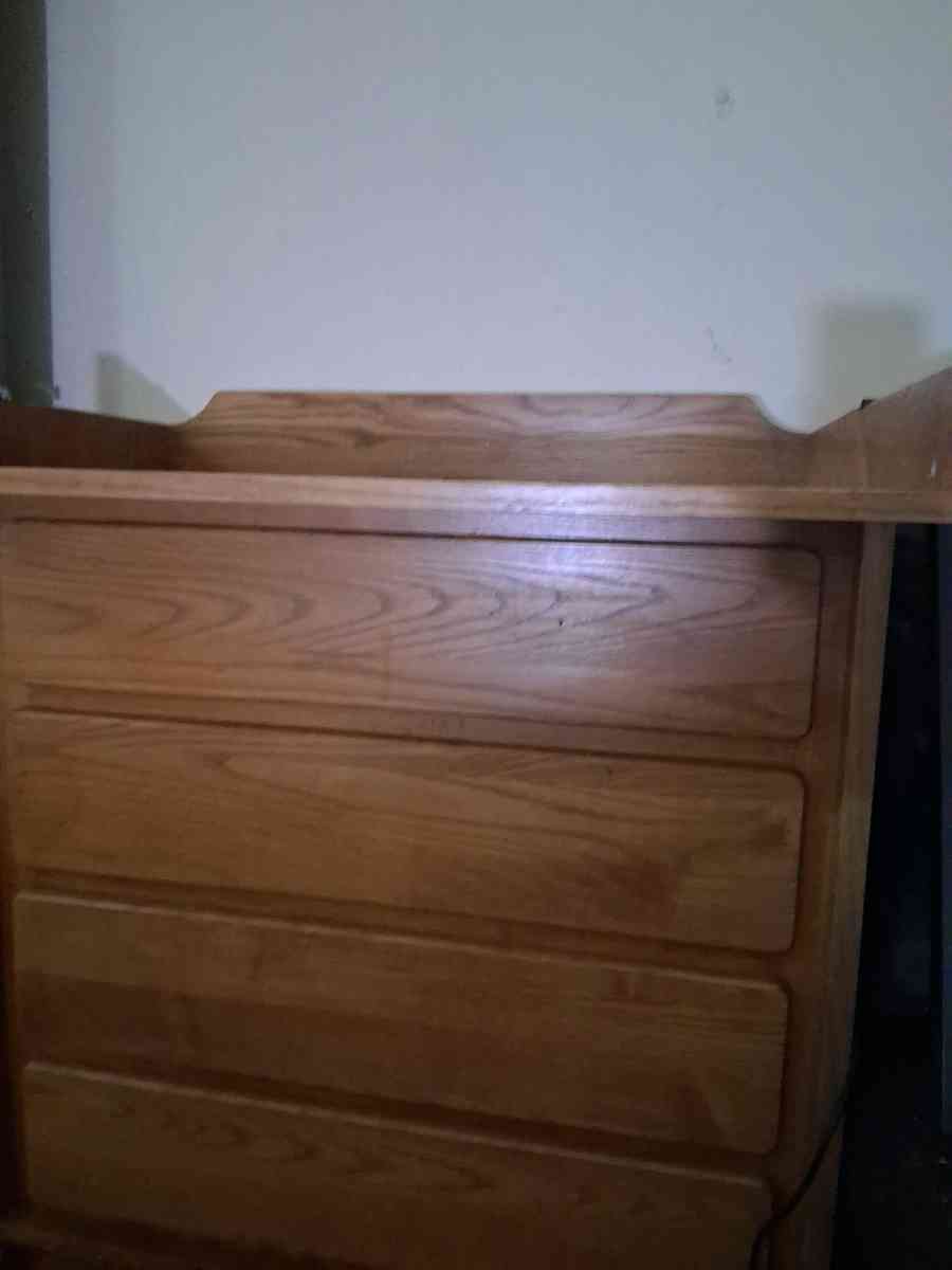 oak dresser - Olivehurst, California - FleaMarketBay