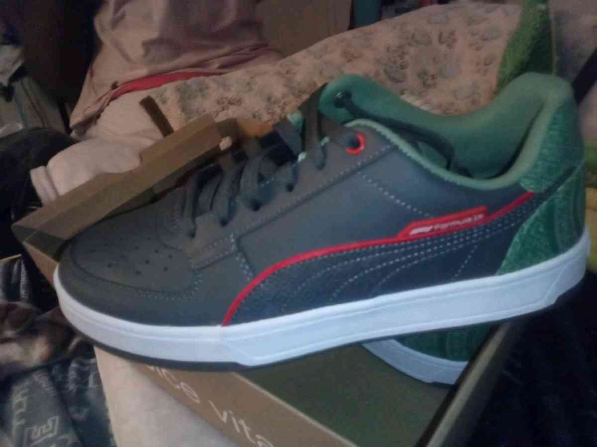 Mens Puna Athletic shoes - Anaheim, California