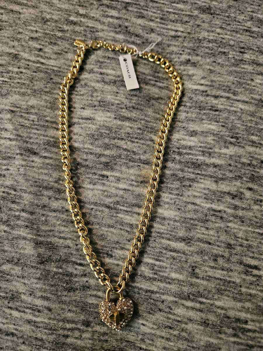 coach necklace - Hyde Park, Massachusetts - FleaMarketBay