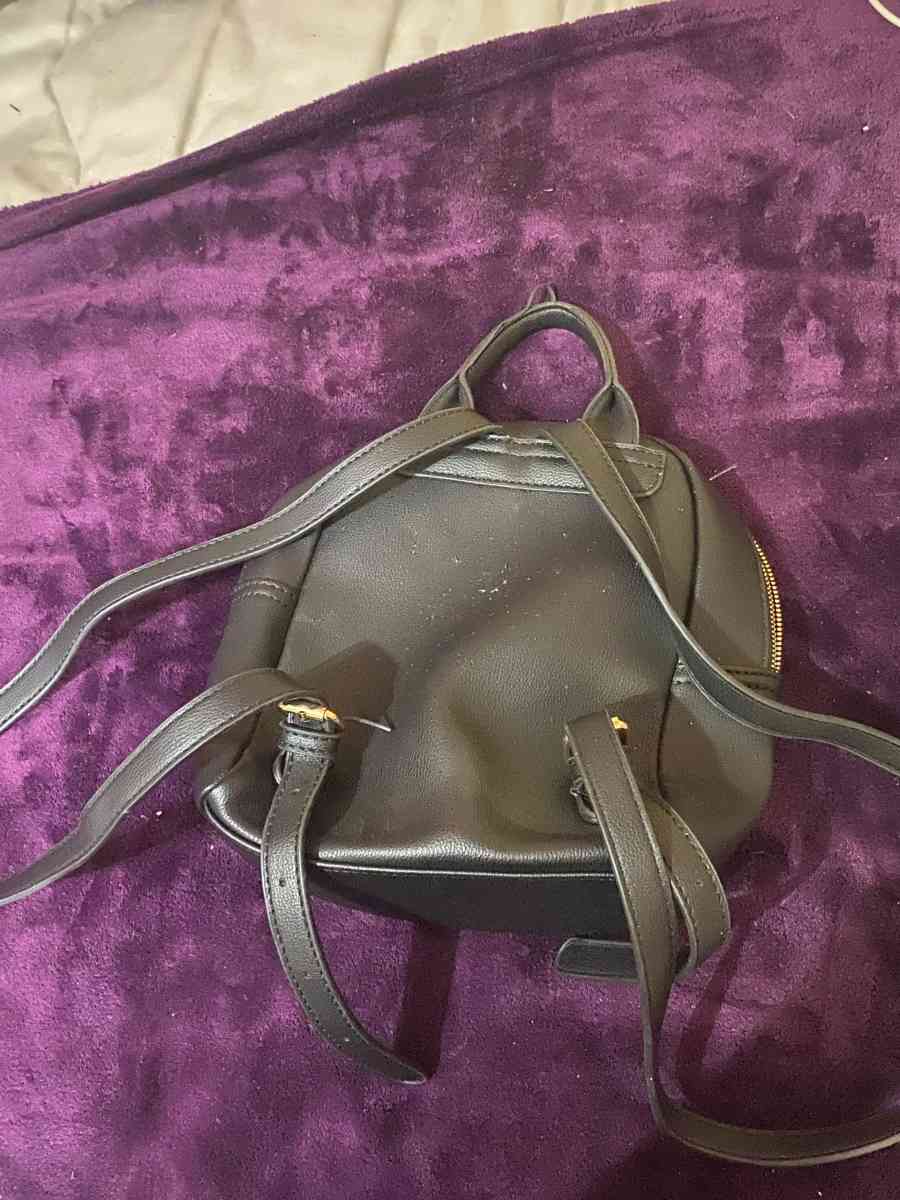 black backpack - Houston, Texas - FleaMarketBay