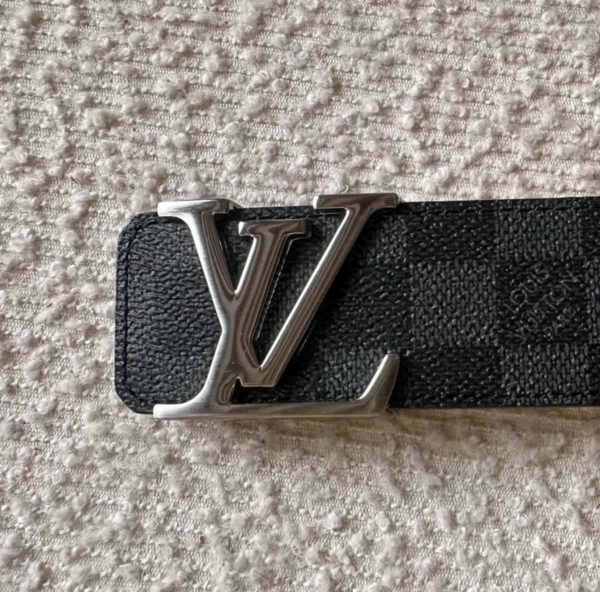 authenticated Lv belt - East Elmhurst, New York - FleaMarketBay