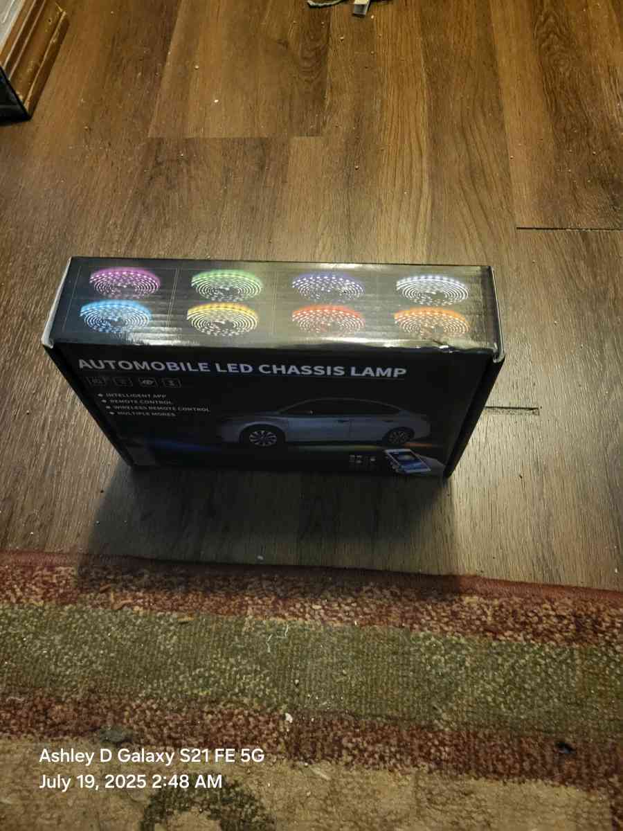 AUTOMOBILE LED CHASSIS LAMP - Green Bay, Wisconsin - FleaMarketBay