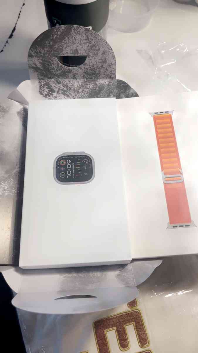 Apple Watch Ultra 2 49mm - Floral Park, New York - FleaMarketBay