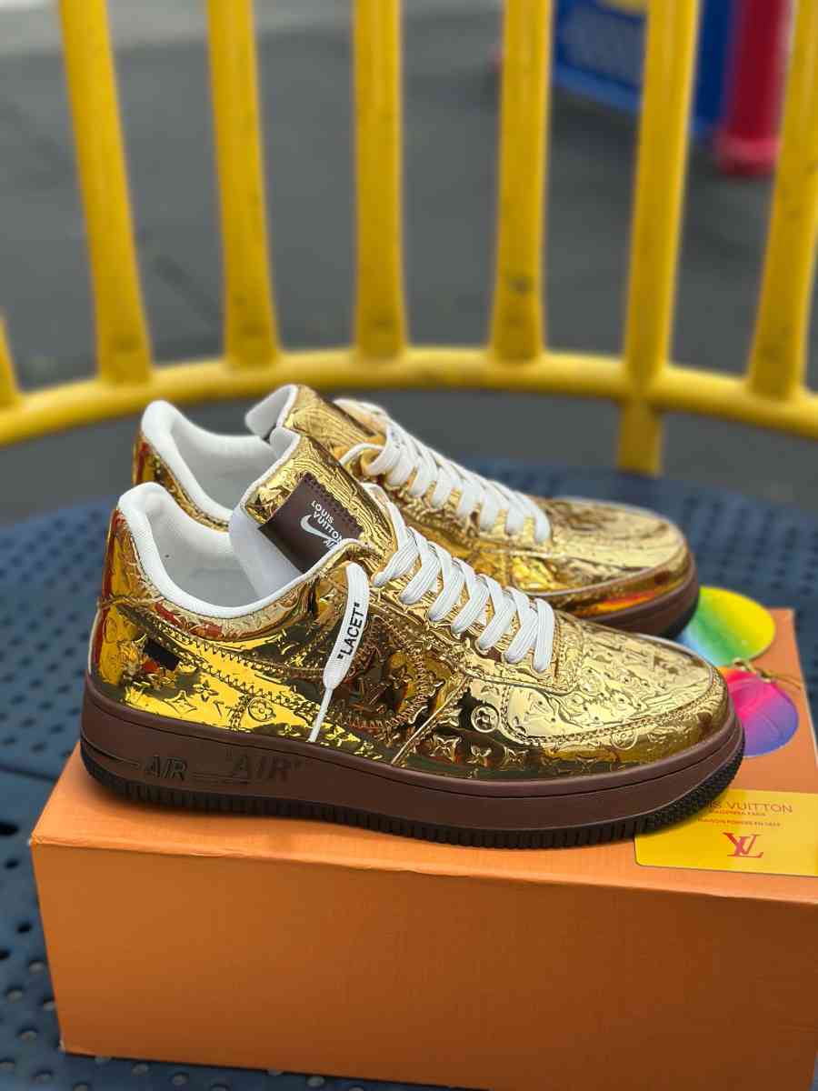 Louis Vuitton x Air Force 1 Low Metallic Gold - Brooklyn, New York