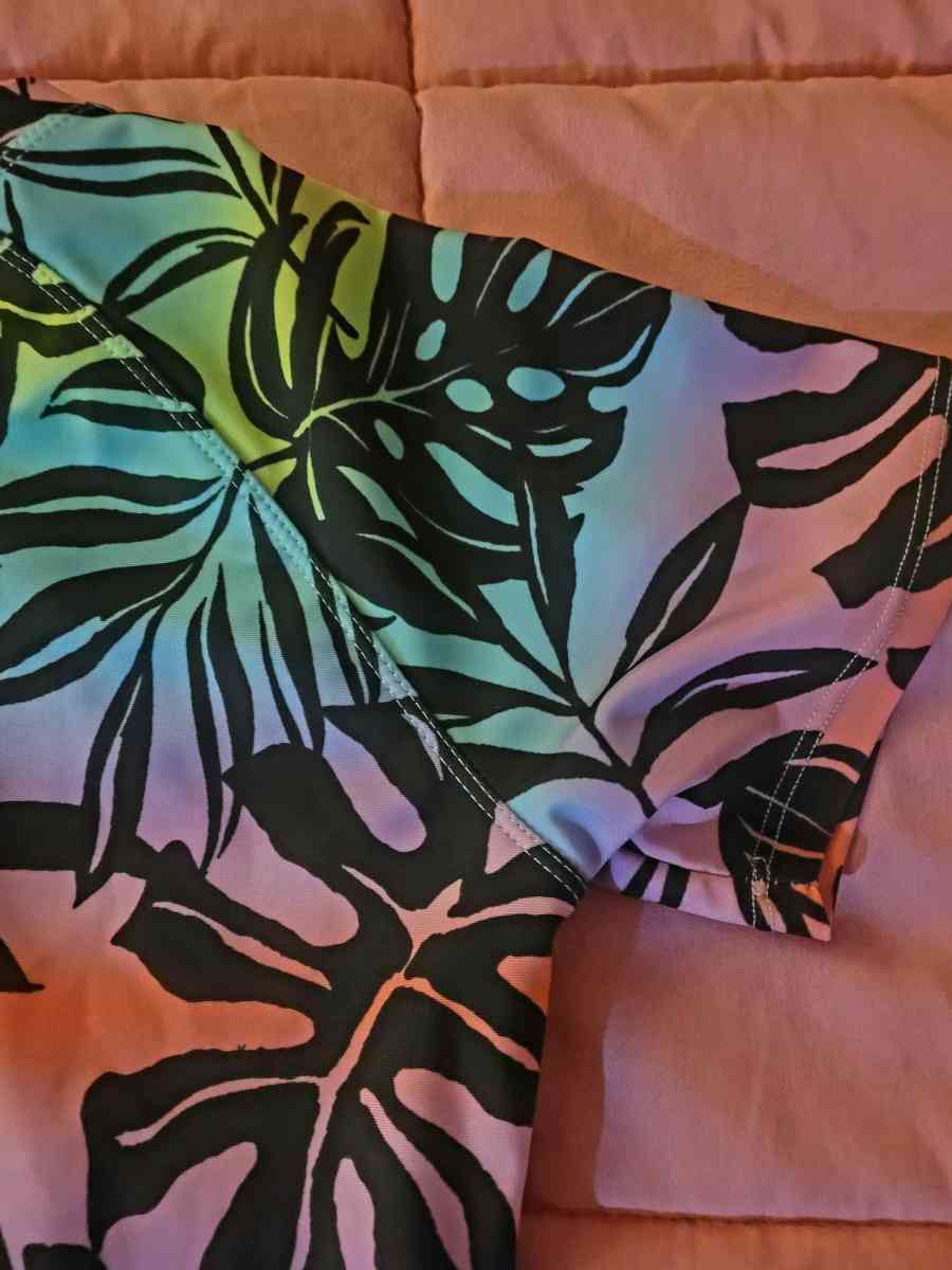 Girls Swimweat - Tabernacle, New Jersey - FleaMarketBay