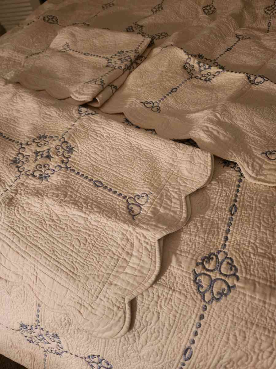 King size quilt set - Knoxville, Tennessee - FleaMarketBay