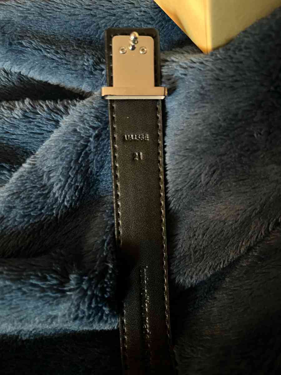 LuxuryInspired Slim Bracelet w Box  Clean  Minimal Look - Acton, Massachusetts - FleaMarketBay