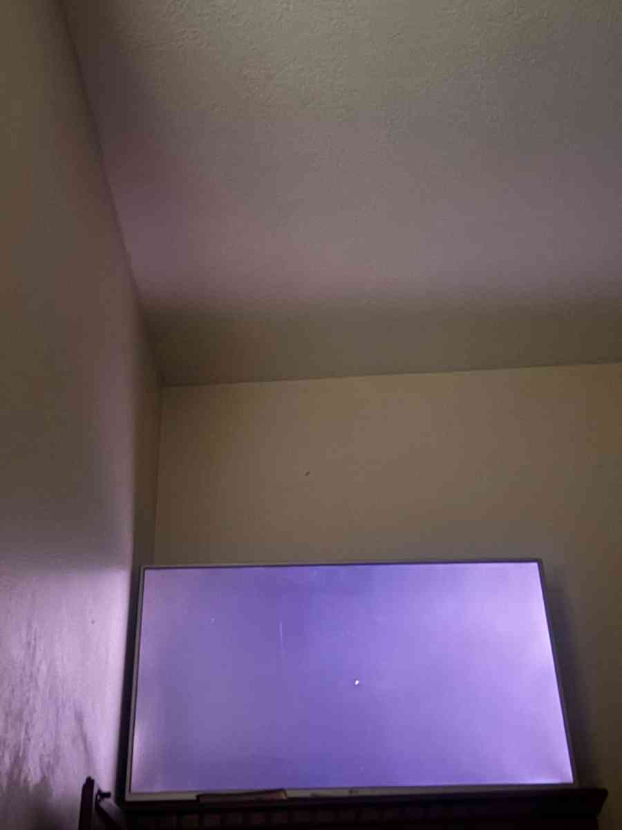 LG43 inch tv - Humble, Texas - FleaMarketBay