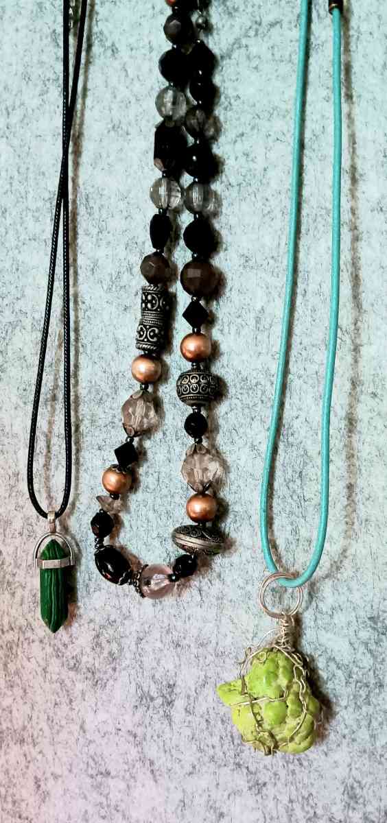 jewelry and keychains - Flowery Branch, Georgia - FleaMarketBay