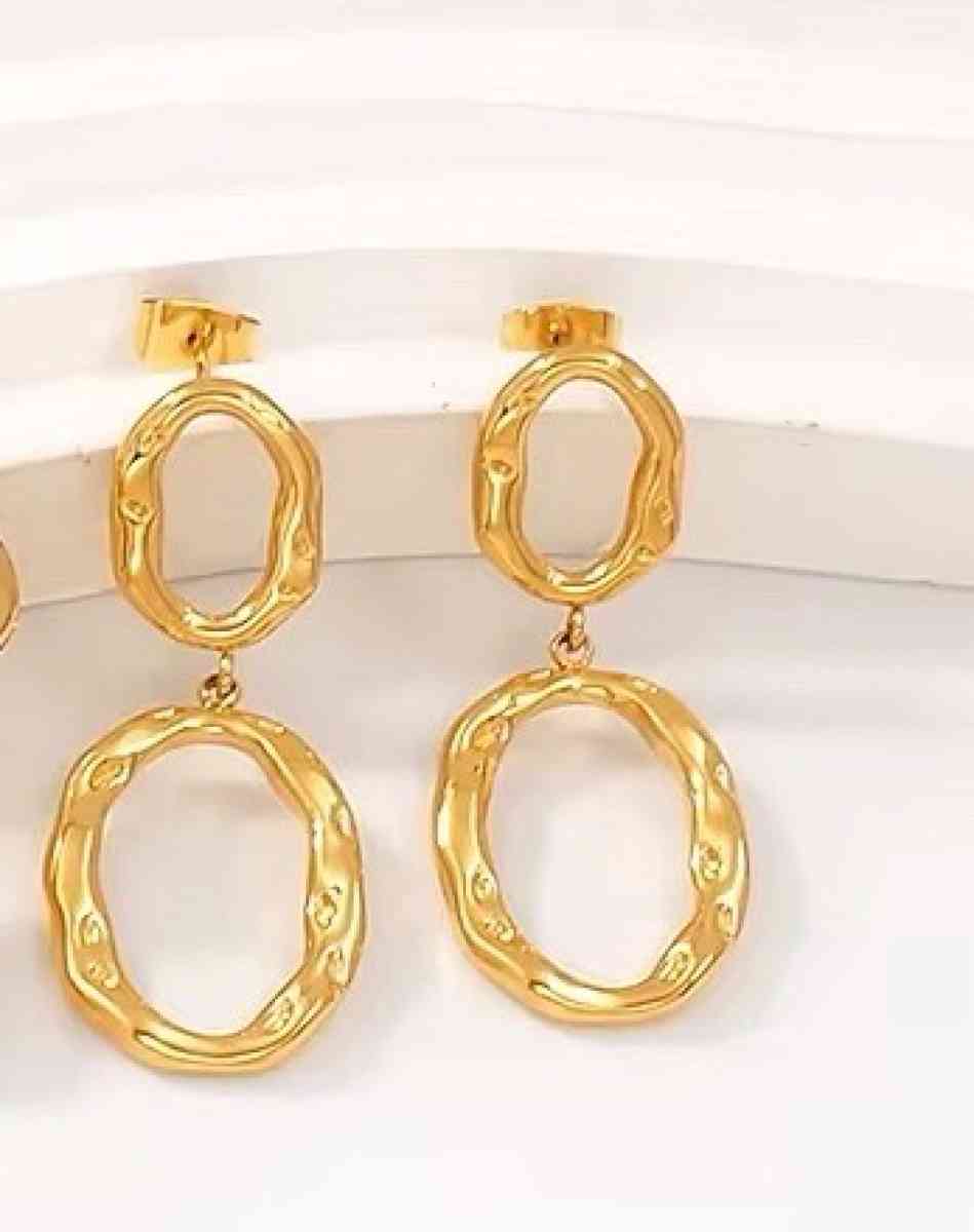 earring - Houston, Texas - FleaMarketBay