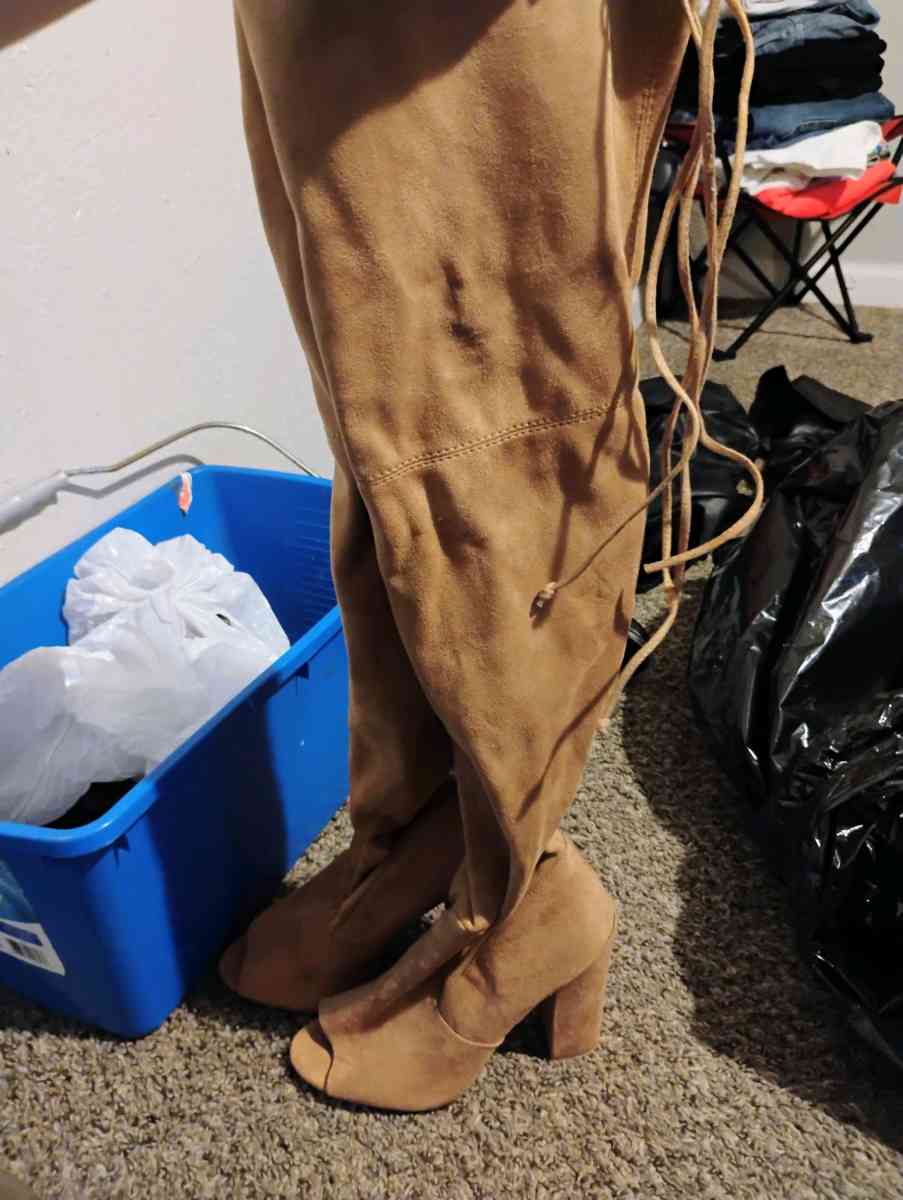 6 different women boots size 8 - Alicia, Arkansas - FleaMarketBay