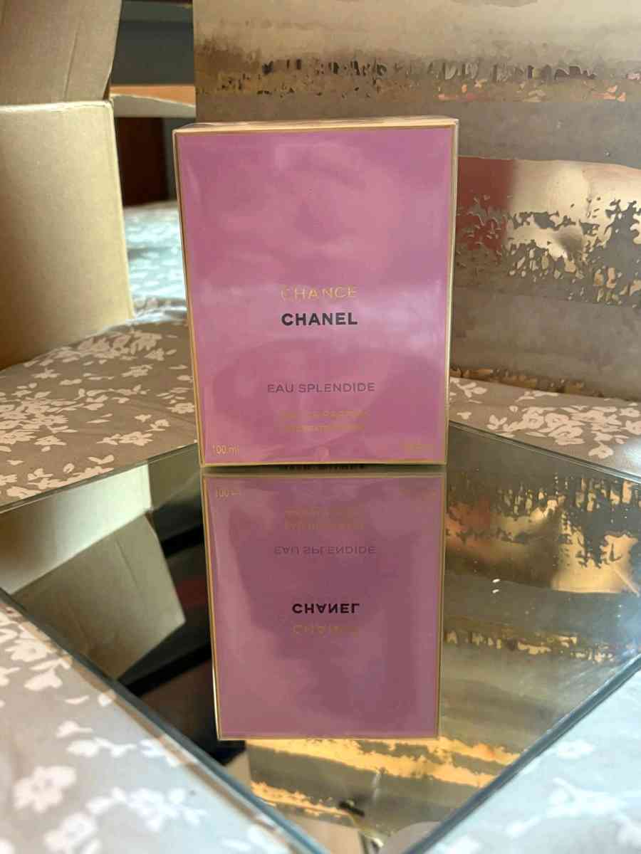 VENDO FRAGANCIAS 70 DOLARES LA QUE GUSTE - Compton, California - FleaMarketBay