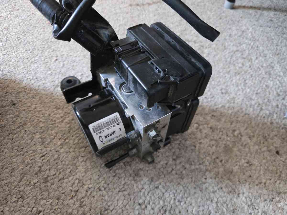 abs control module mazda - Villa Park, Illinois - FleaMarketBay