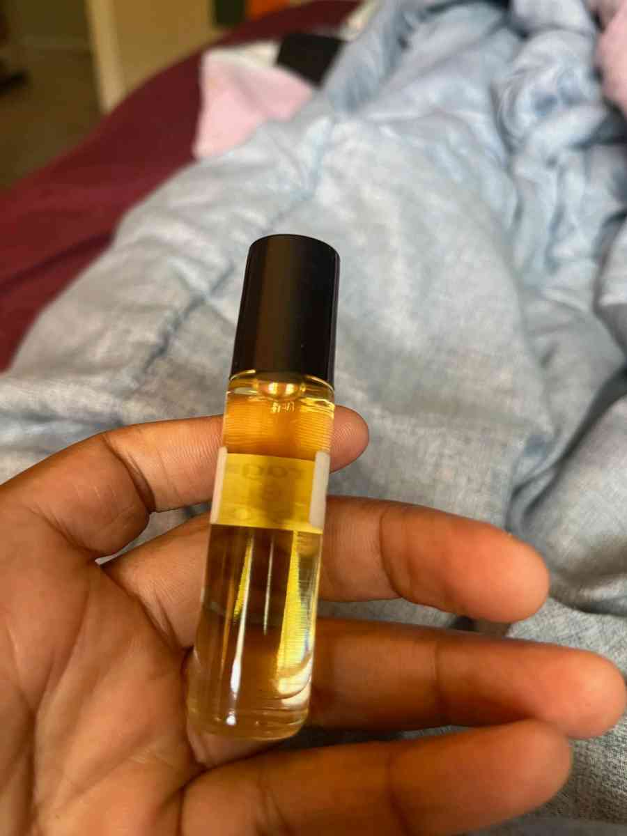 Chanel N 5 roll on perfume - Port Richey, Florida