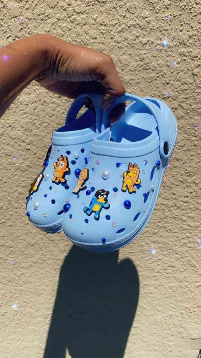 Bluey crocs - Lake Mary, Florida - FleaMarketBay