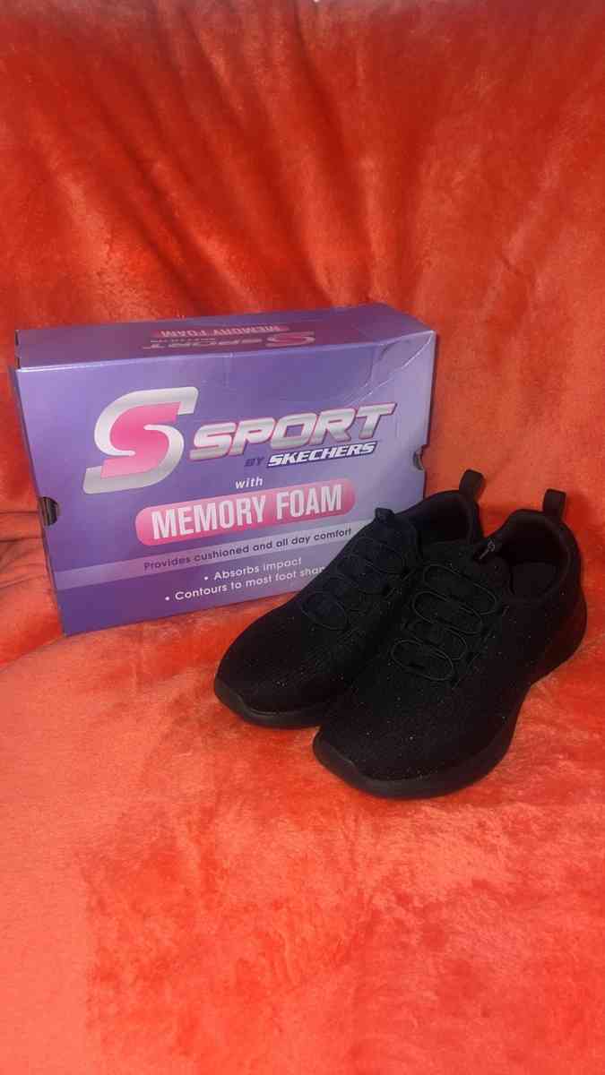New In Box Skechers Sport black with memory foam womens size - North Las Vegas, Nevada
