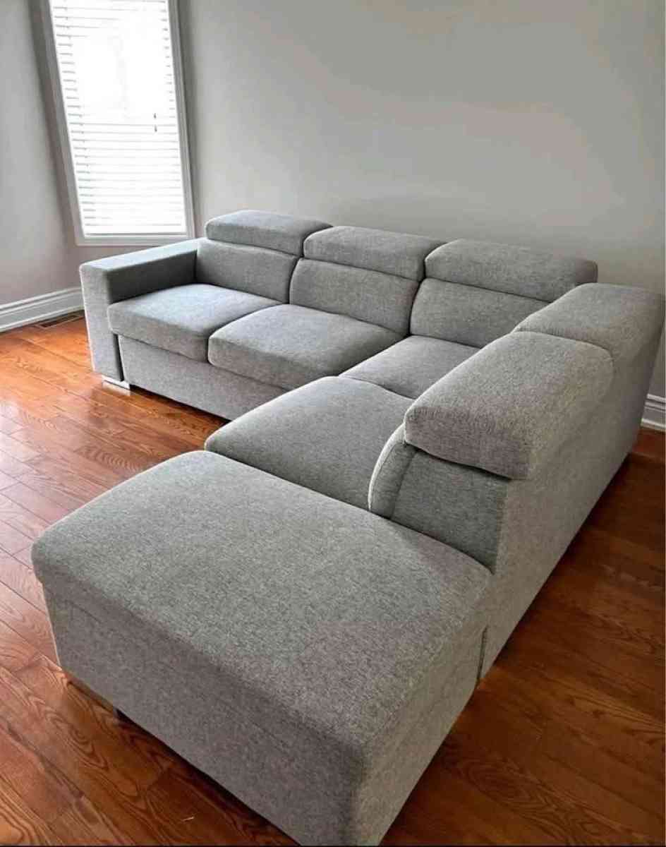 Grey Sectional sofa with pull out bed - Brooklyn, New York