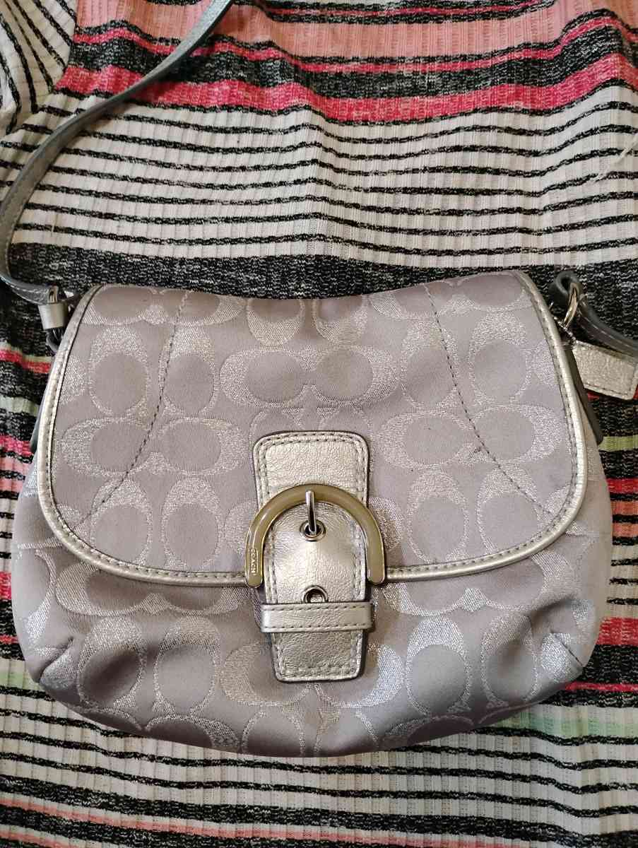 coach should bag - Camden, Michigan - FleaMarketBay