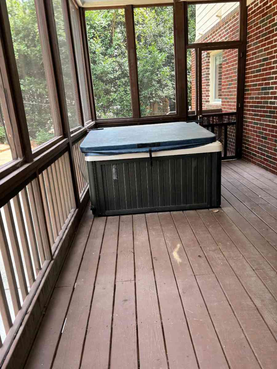 Jacuzzi - Canton, Georgia