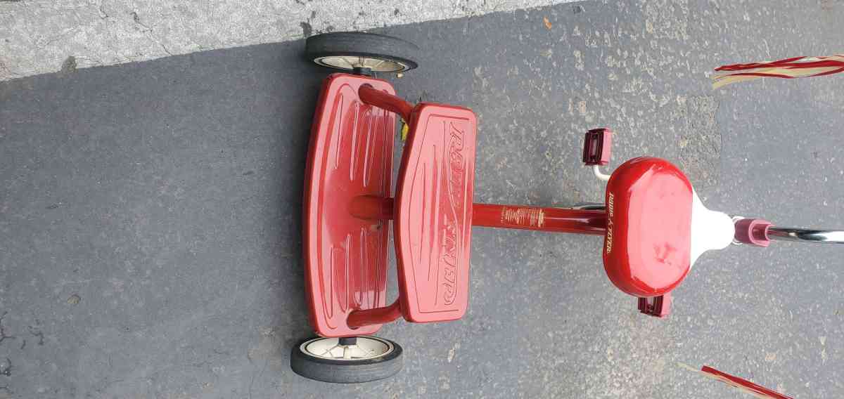 Radio flyer trike - Wilsonville, Oregon - FleaMarketBay