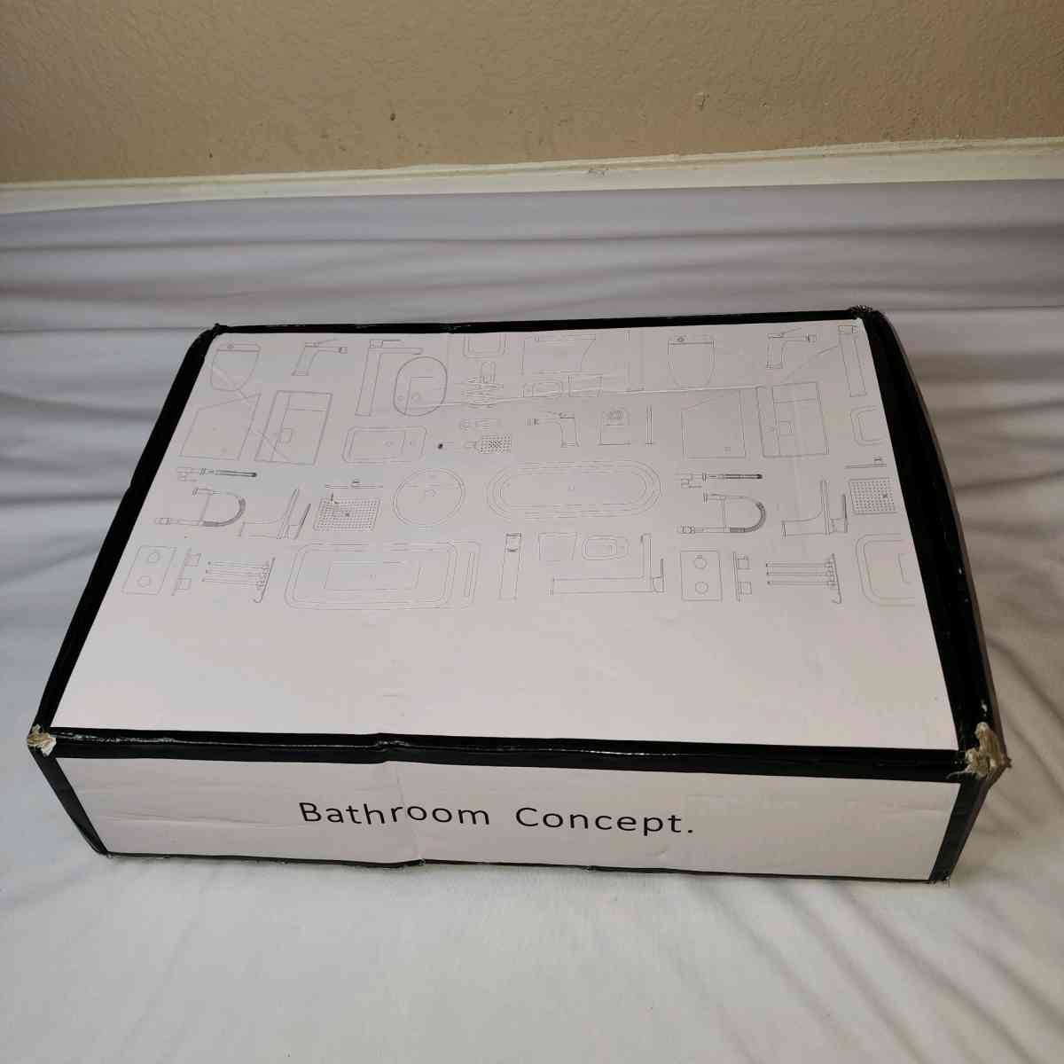 8 IN WIDESPREAD DOUBLE HANDLE 3 HOLE BATHROOM FAUCET - Las Vegas, Nevada - FleaMarketBay