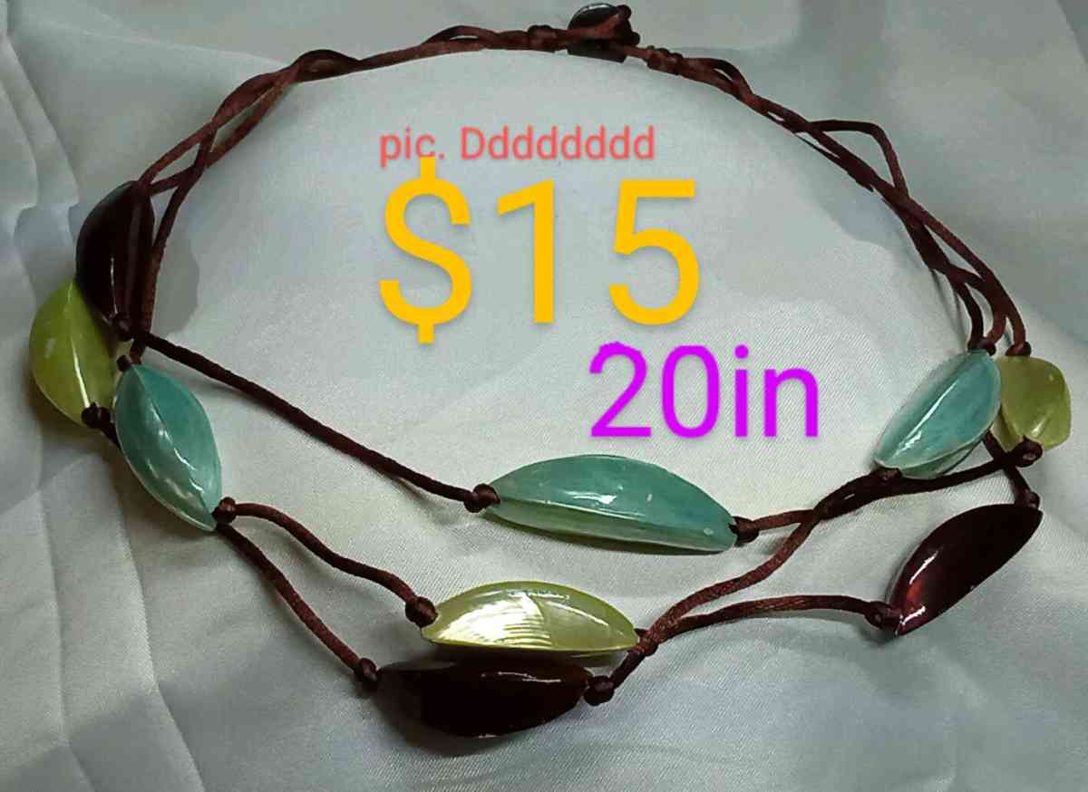 necklaces - Topeka, Kansas - FleaMarketBay