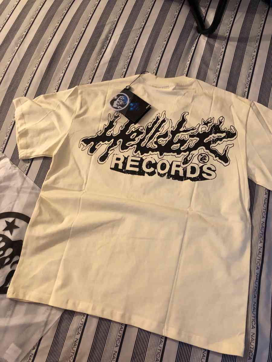 HELLSTAR STUDIOS SOUNDS LIKE HEAVEN TEE CREAM - Chicago, Illinois - FleaMarketBay