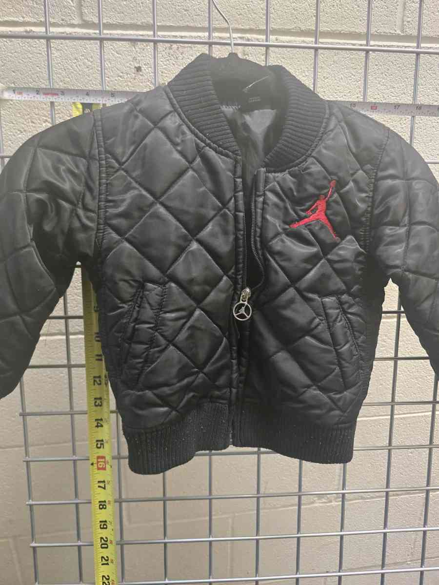 kids jordan JACKET size xs