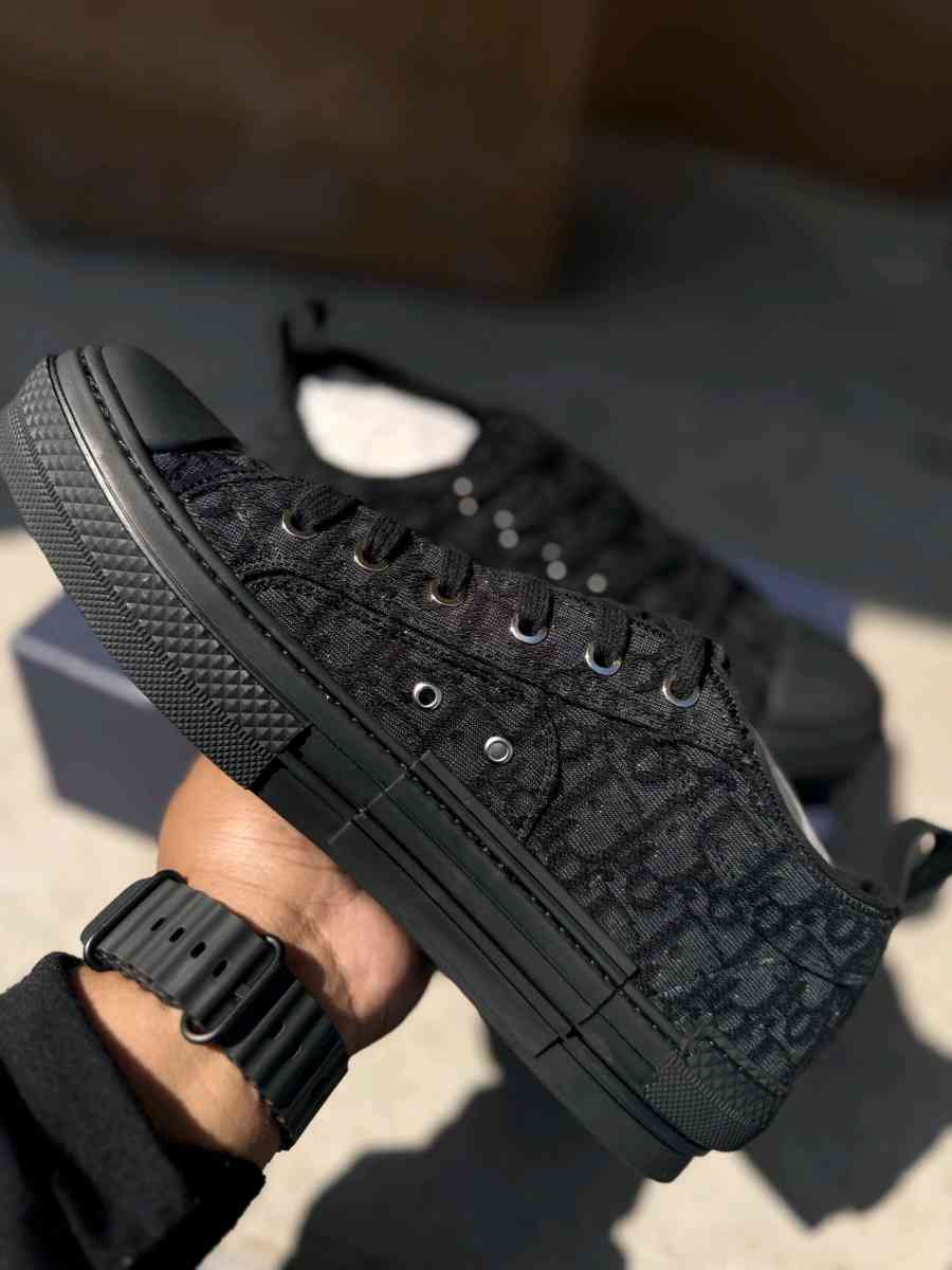 Men shoes - Los Angeles, California - FleaMarketBay