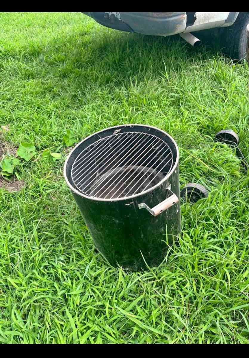 brinkman smoke n grill - Topeka, Kansas - FleaMarketBay