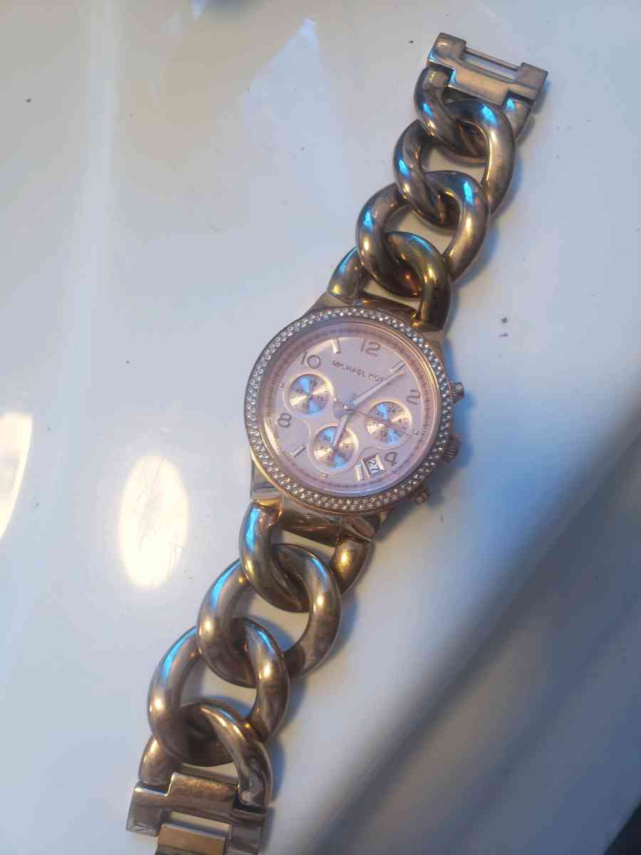 Michael Kors Womens Watch - Laurens, South Carolina - FleaMarketBay