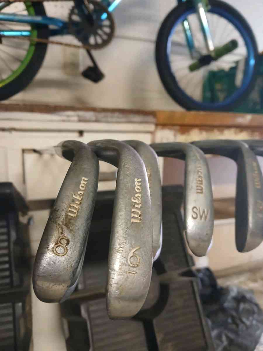 golf clubs - Marysville, California - FleaMarketBay