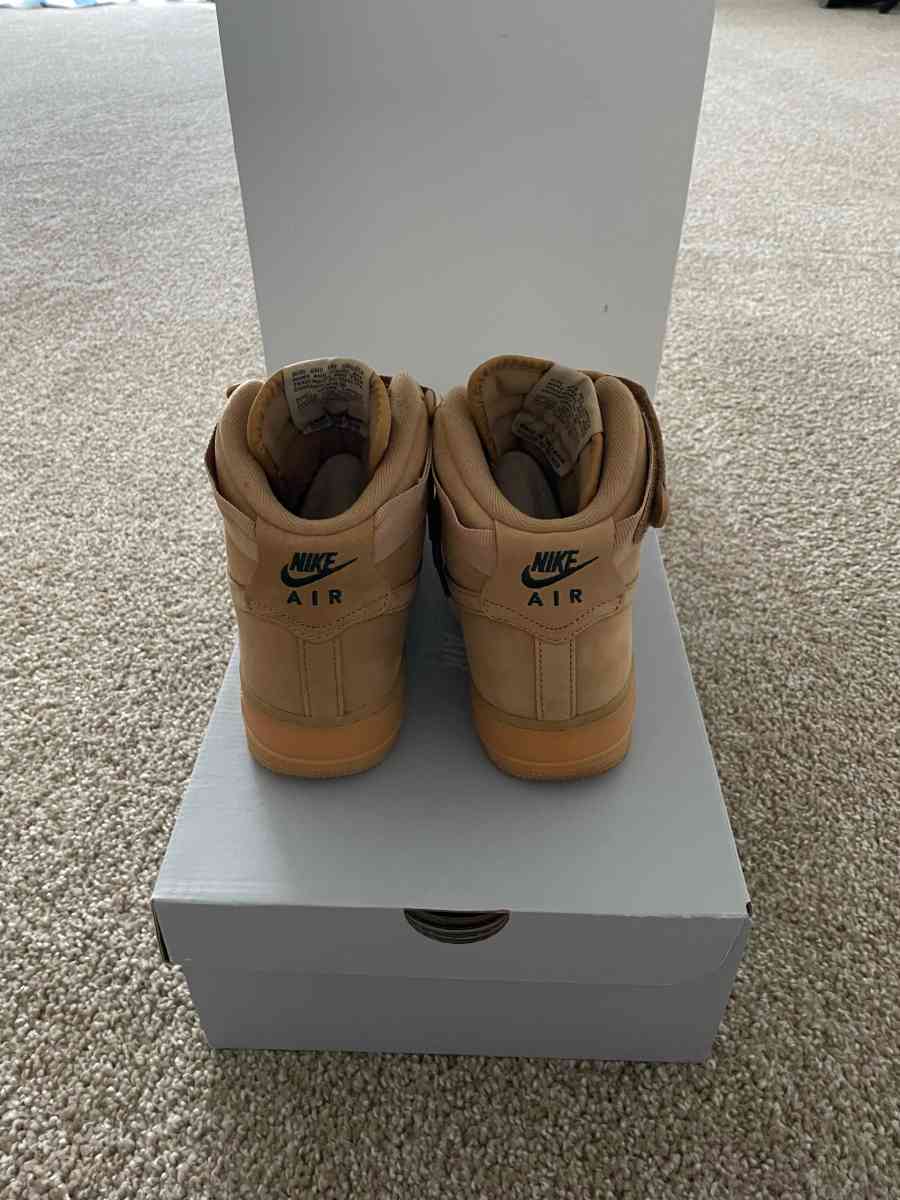 Air Force 1s mid - Brooklyn, Maryland - FleaMarketBay