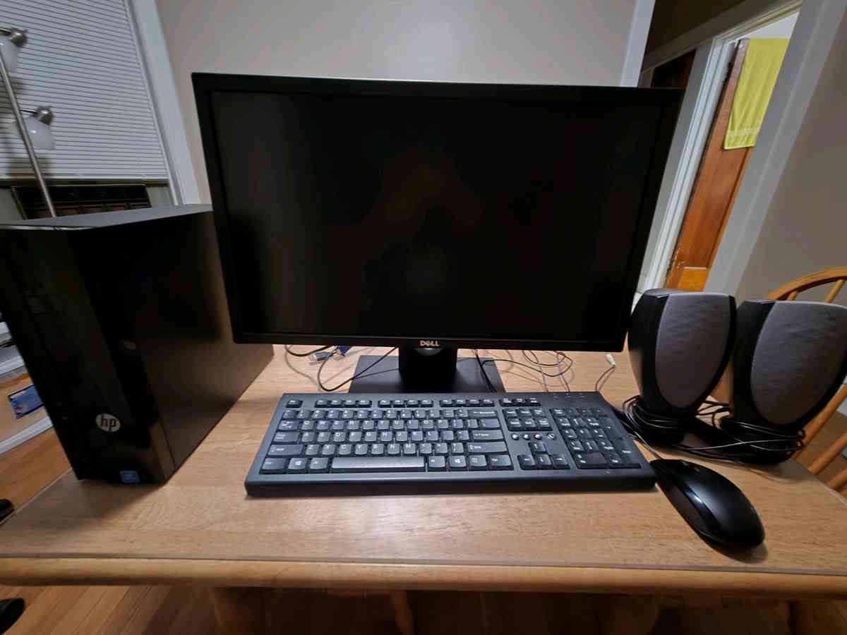 HP Slim Desk Top - Chicago, Illinois