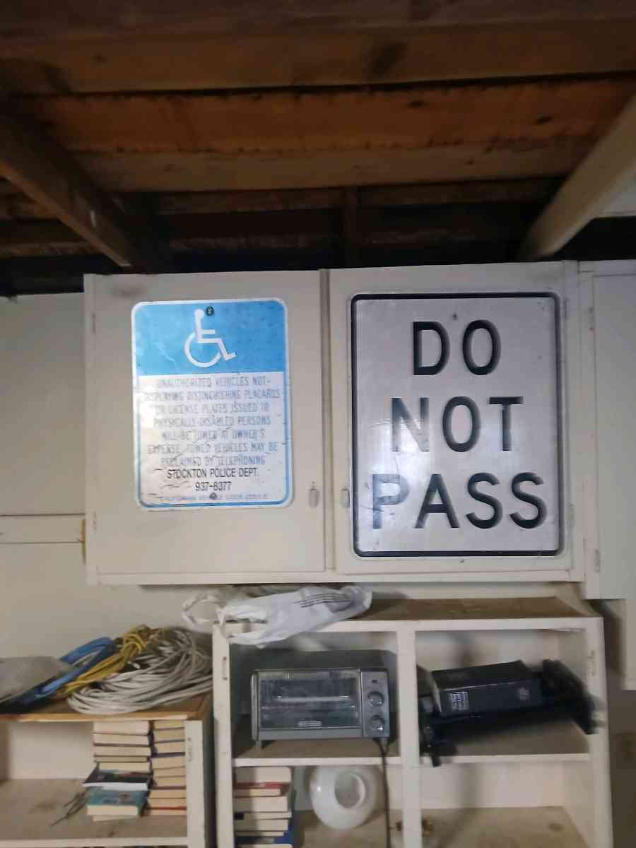 city signs and license plates - Marysville, California - FleaMarketBay