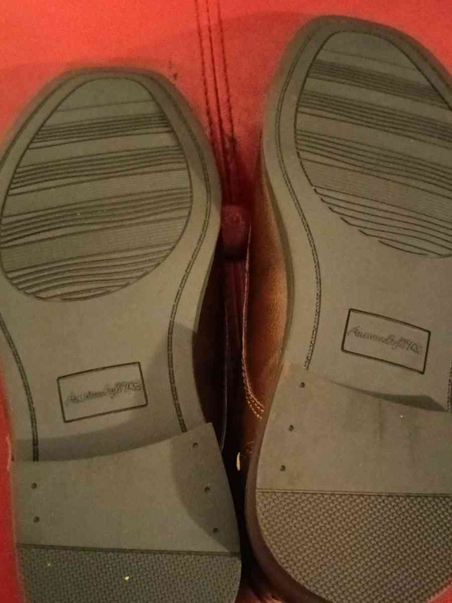 Brand New boys dress shoes brown size 3 - Stony Point, New York - FleaMarketBay