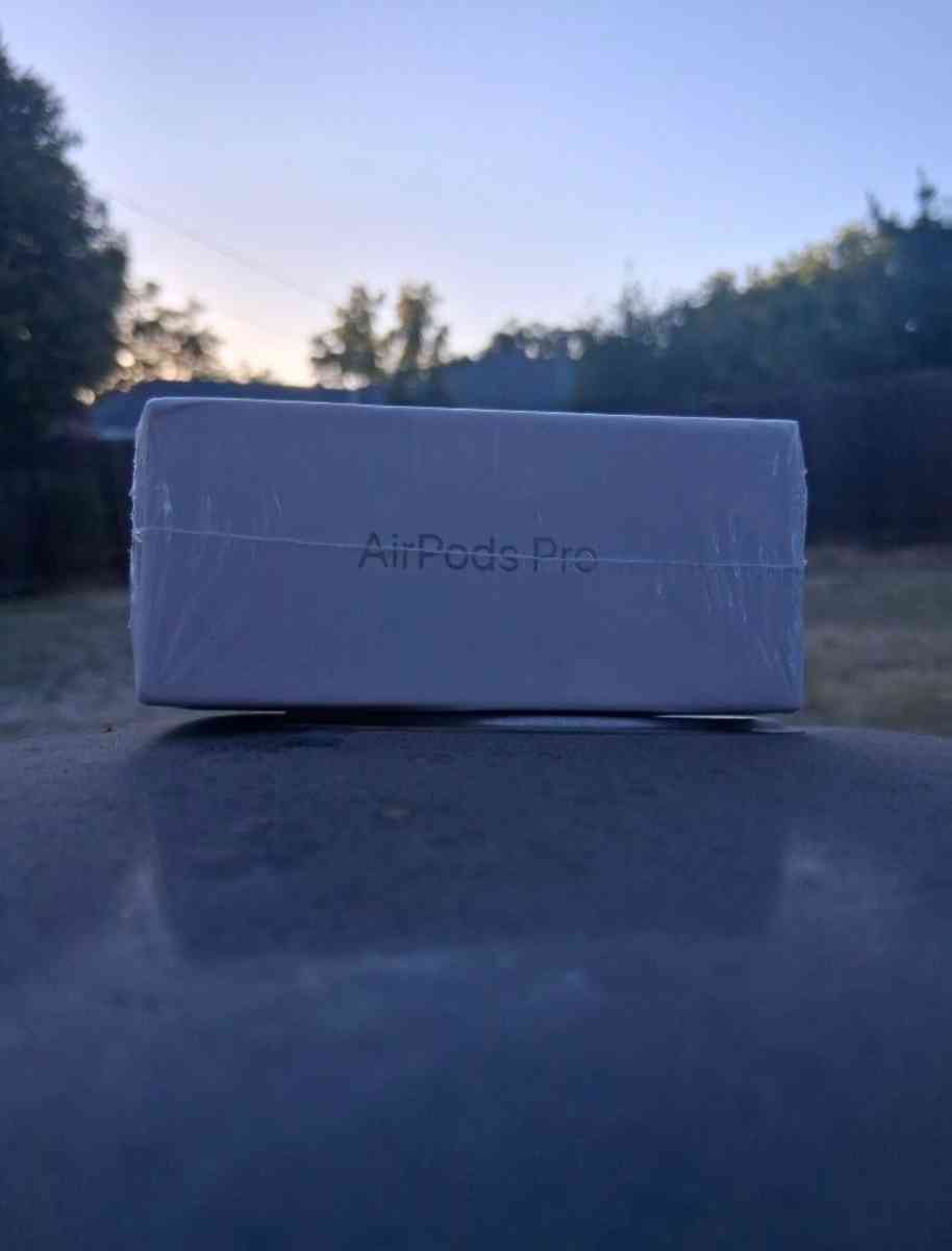 airpod pro gen 2 - Stockton, California - FleaMarketBay