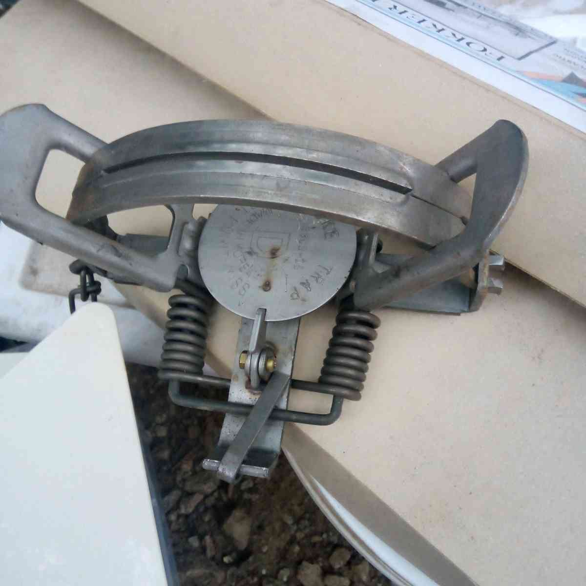 coyote traps - Osage, Oklahoma - FleaMarketBay