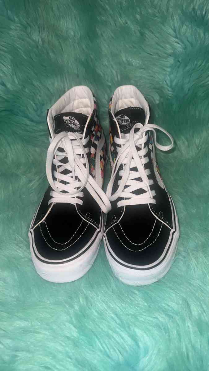 Mens Size 10 Vans Sk8 High Top Floral Checkered Sneakers - North Las Vegas, Nevada - FleaMarketBay
