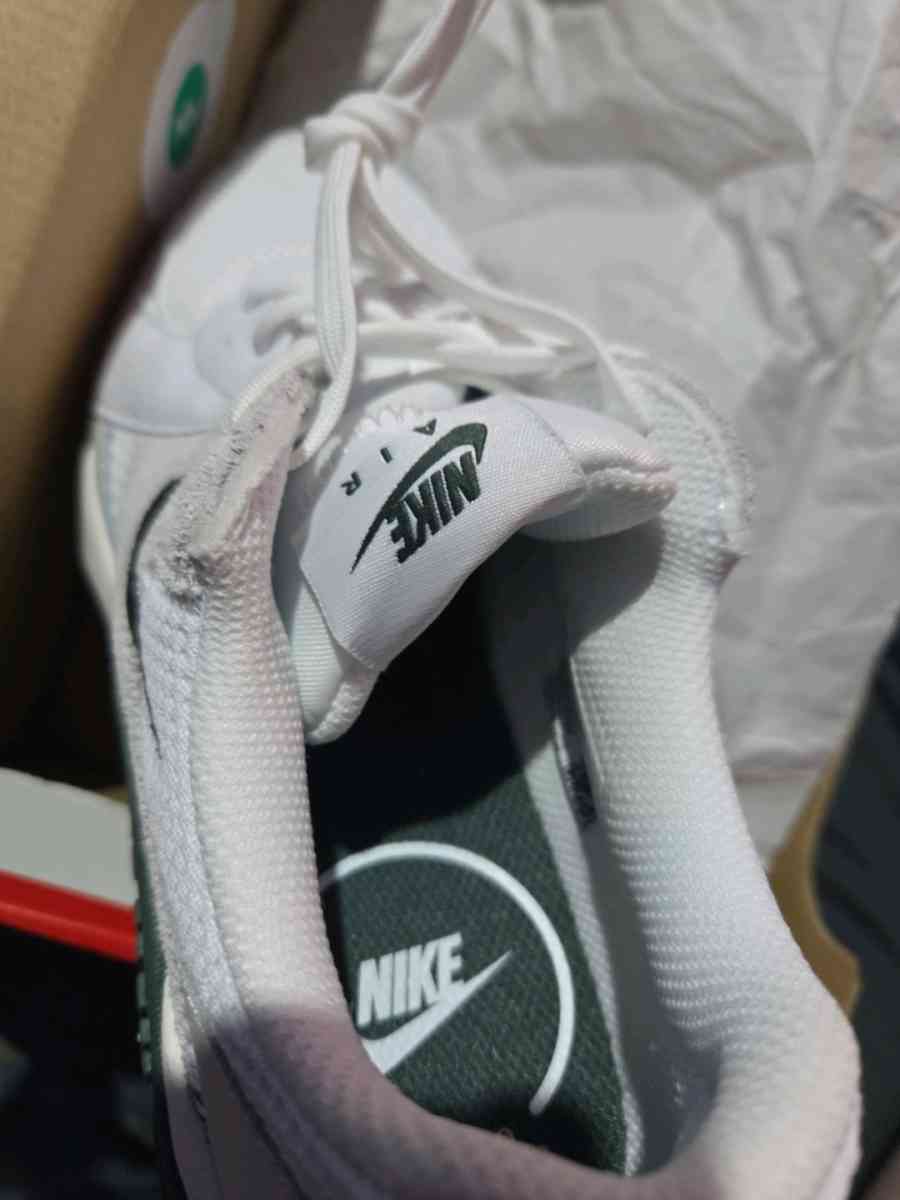 brand new womens nike - Oberlin, Kansas - FleaMarketBay