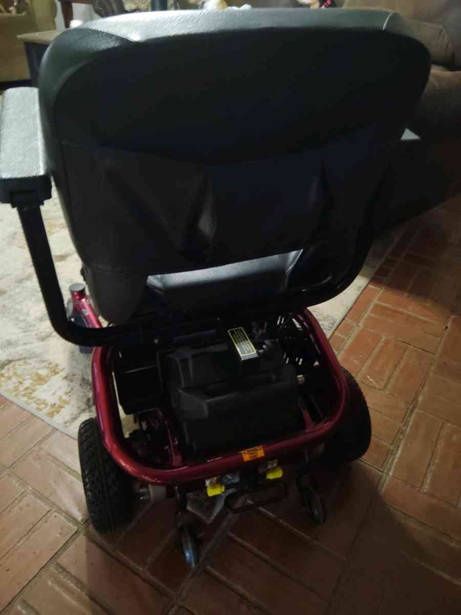 Electric chair - Tyler, Texas - FleaMarketBay