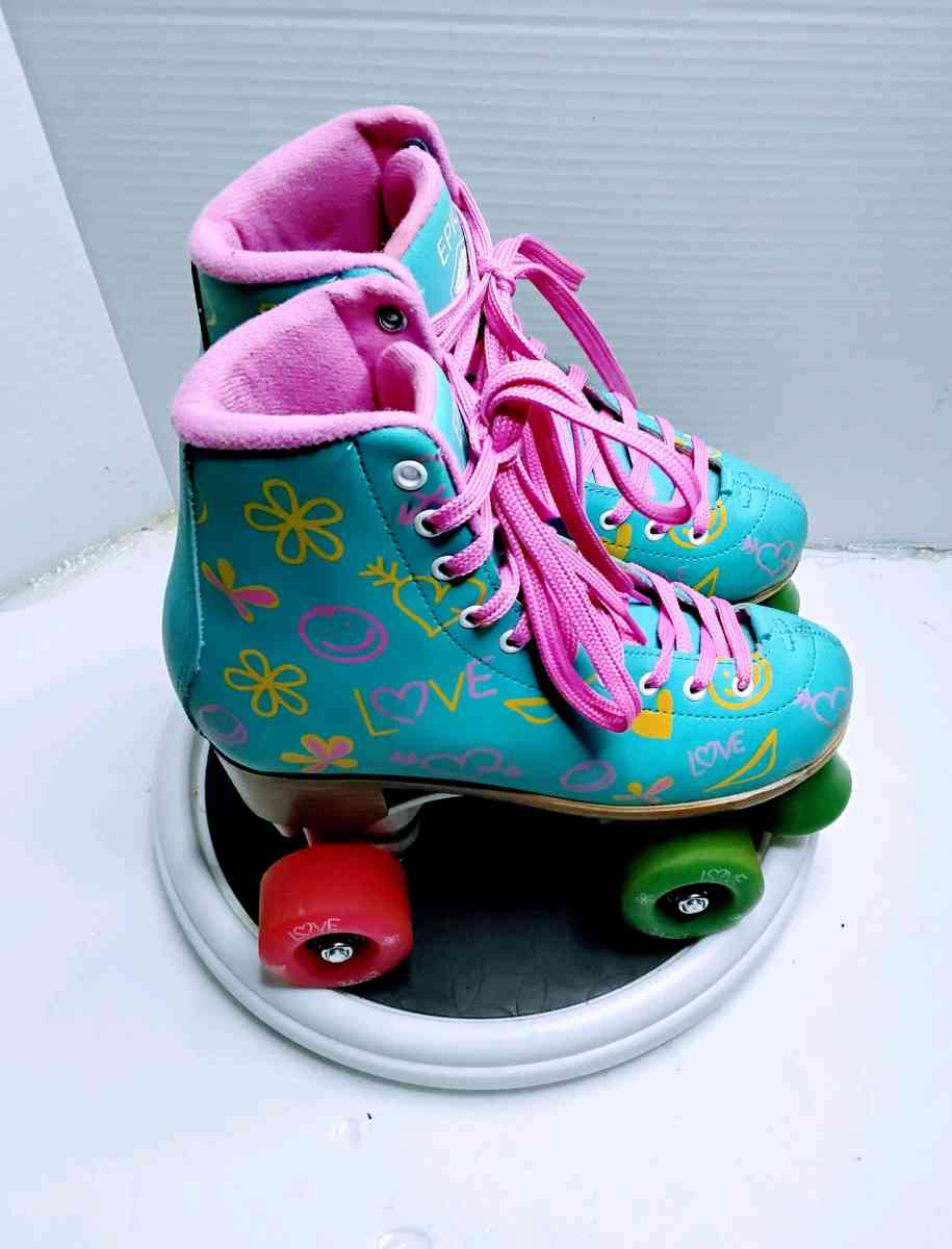 epic girls skates - Mobile, Alabama - FleaMarketBay