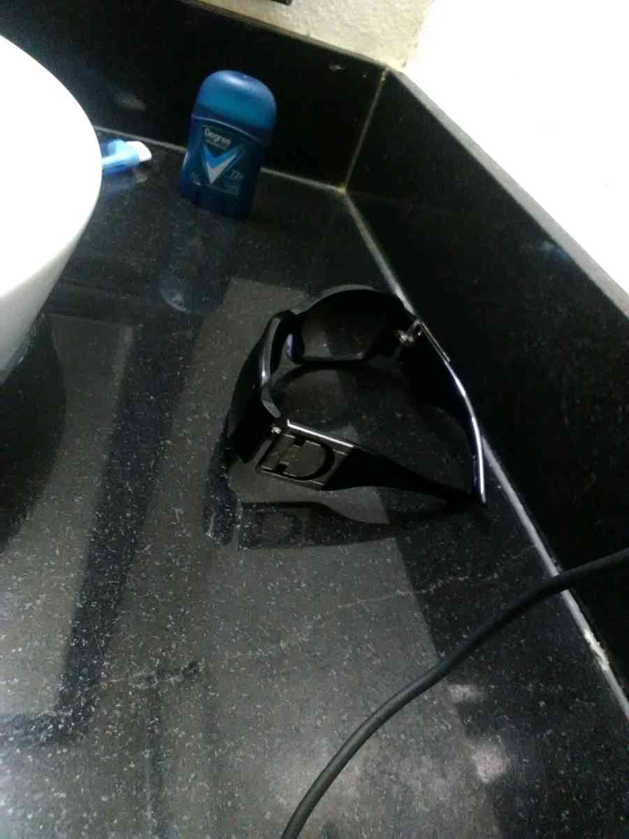 sunglasses - Phoenix, Arizona - FleaMarketBay