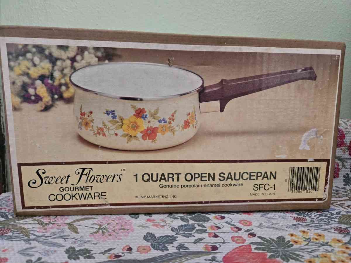 Vintage porcelain floral saucepan - Washington Island, Wisconsin