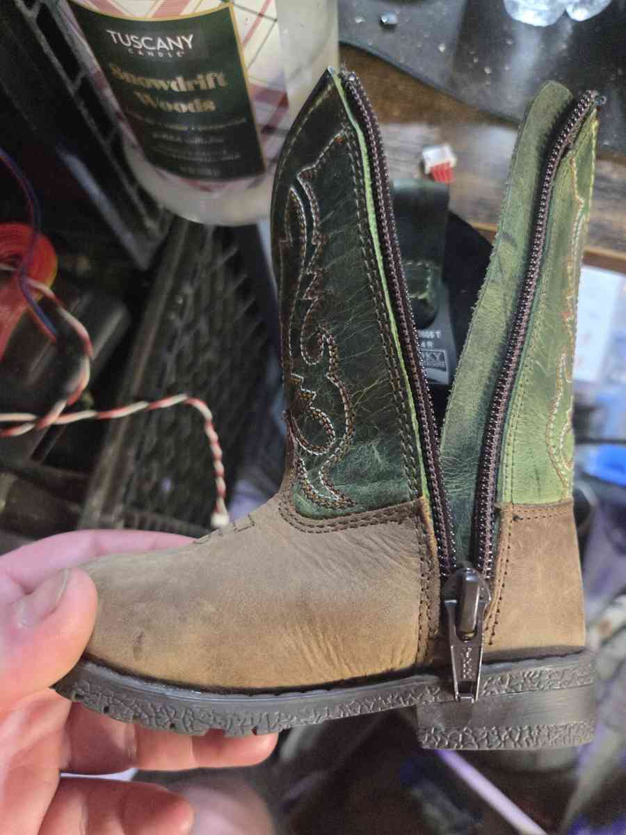 toddler boots - Franklin, Ohio - FleaMarketBay