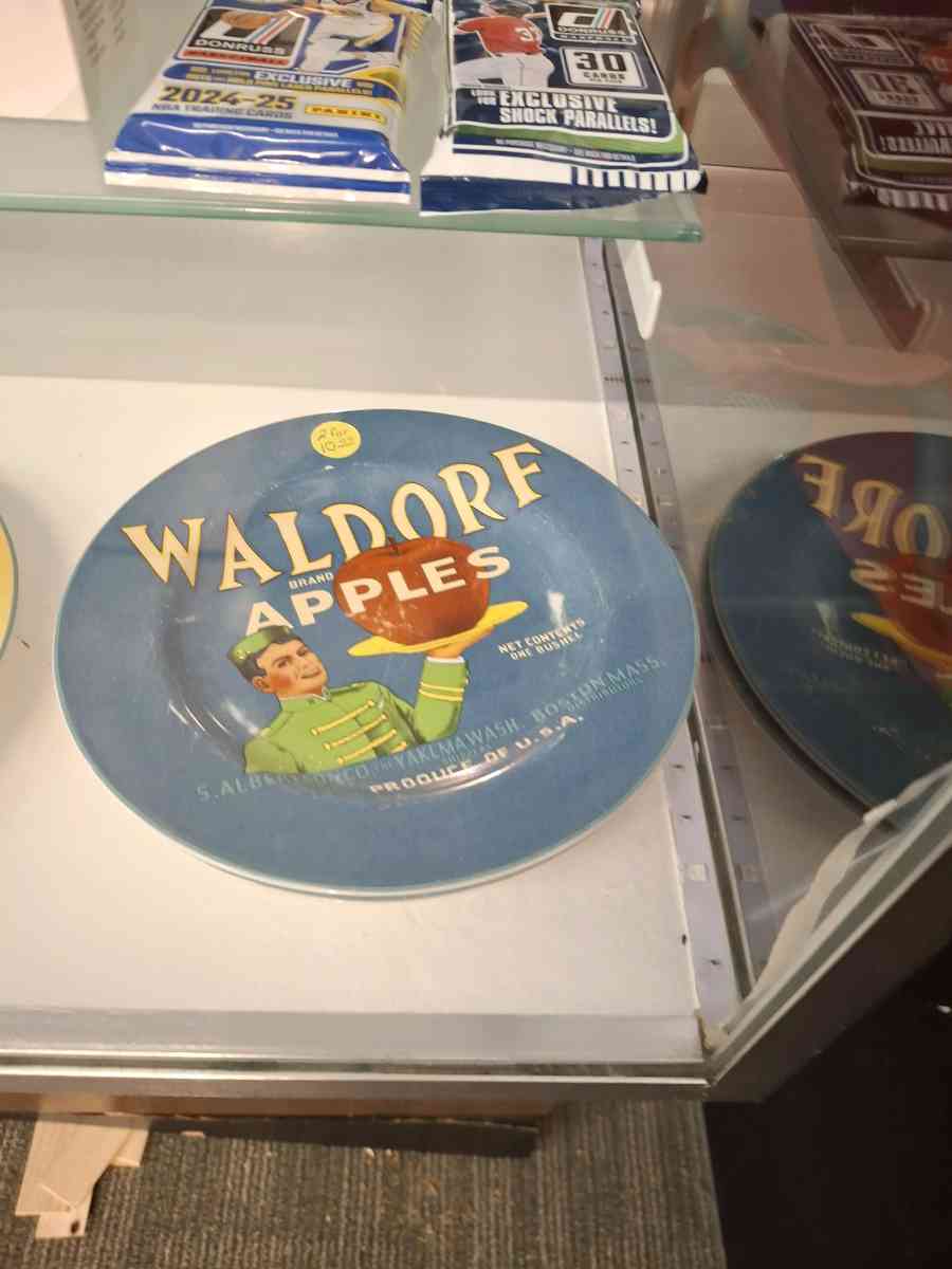vintage plates - Holiday, Florida
