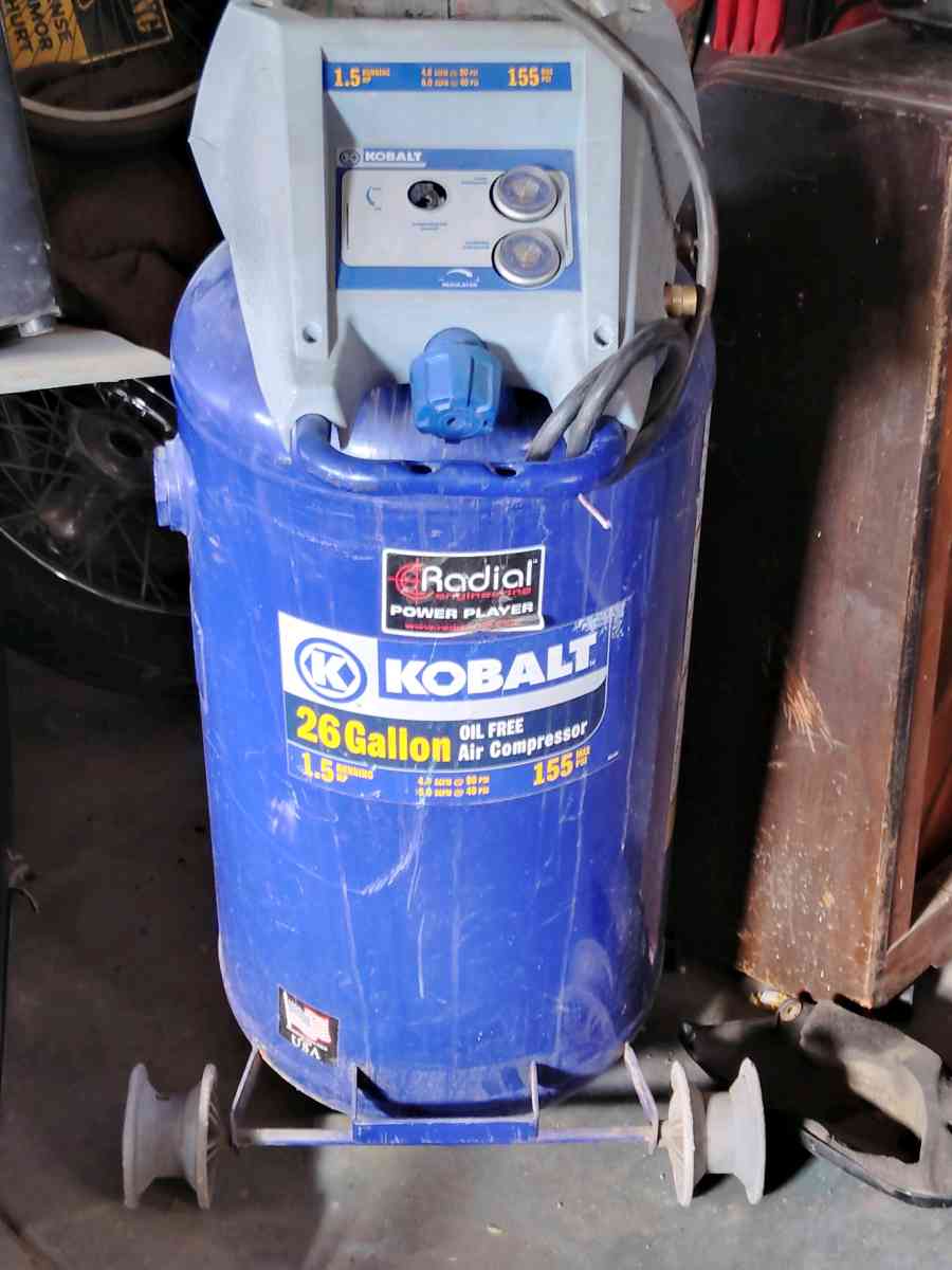 kobolt 26 gallon compressor - Las Vegas, Nevada