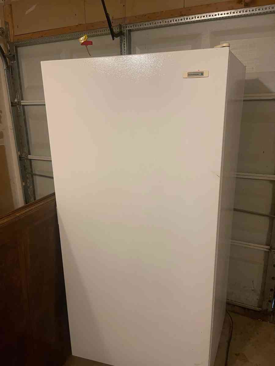 Freezer Family Size Freezer - Aberdeen Proving Ground, Maryland